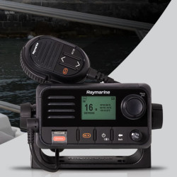 Raymarine’s Ray53 radio